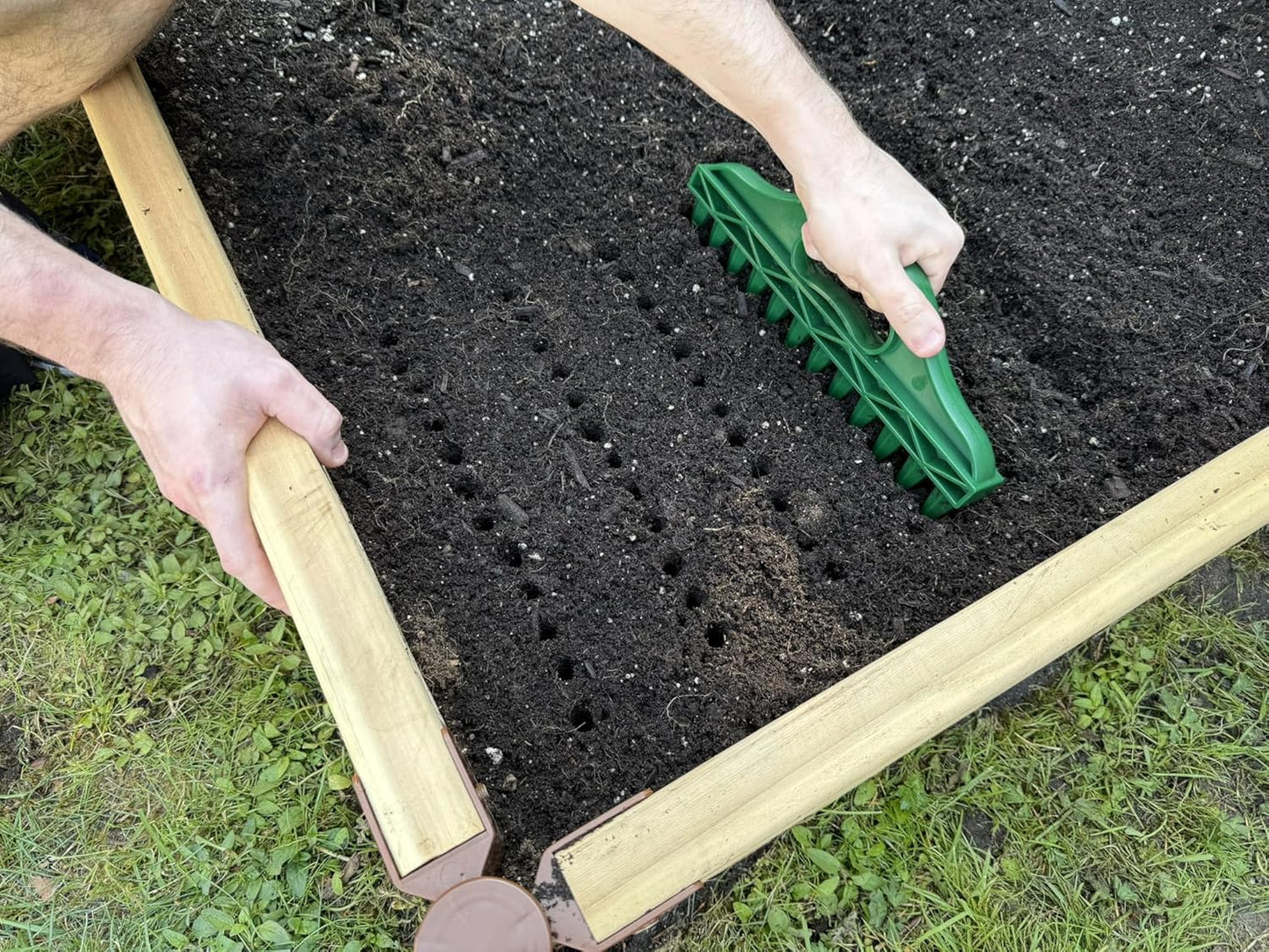 The Row Seeder – Handheld Garden Tool for Precise Seed & Seedling Spacing in Rows & Seed Trays – for Vegetables, Flowers & Herbs. Durable & Ergonomic