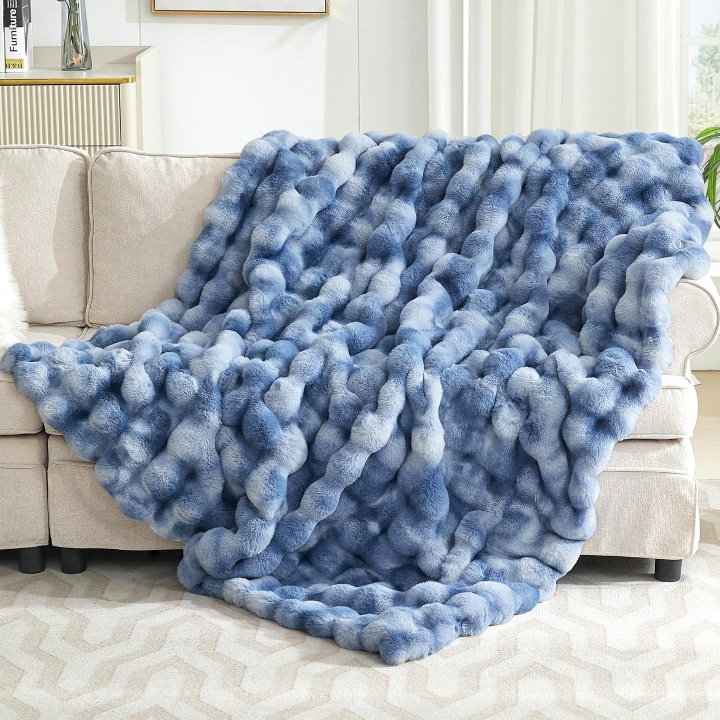 Ultra Plush Bubble Faux Rabbit Fur Blanket – 950GSM Thick Fluffy Throw Blanket for Bed, Couch, Sofa, or Gift, 50" × 60", Tie-dye Blue