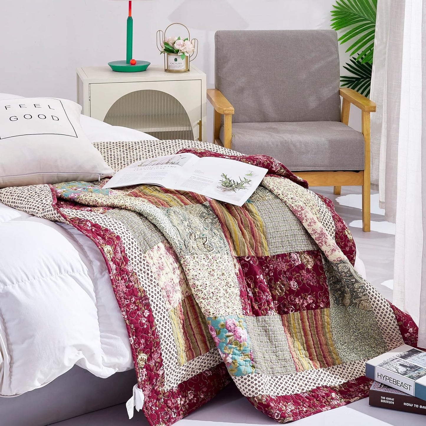 Tache Cotton Patchwork Quilt Blanket Country Farm Cottage Vintage Antique Ditsy Floral Paisley Burgundy Beige Lightweight Coverlet Fairy Tale Tea Party Quilted Throw Blanket, 50x60