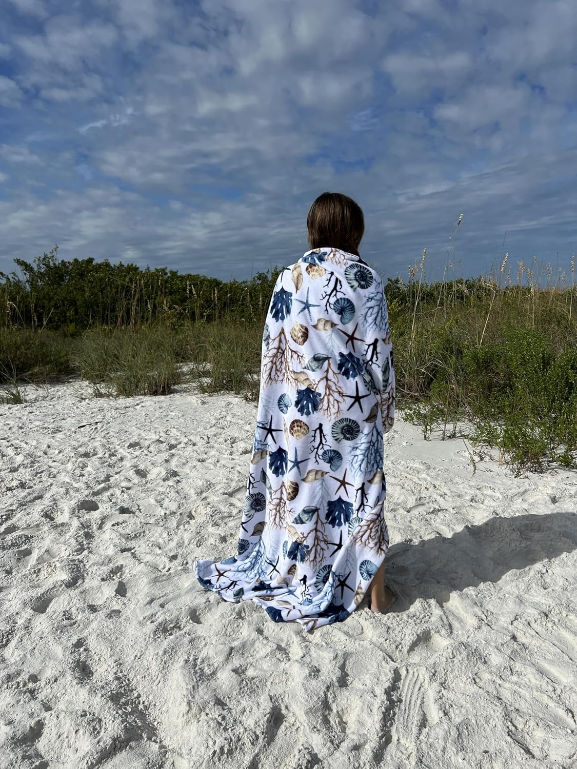 Ocean Life Coastal Throw Blanket: Soft Plush Velvet Fleece Blues Greys and Beige Brown on White, Accent with Shells Coral and Starfish, 50" x 70" Inches (Coral Reef)