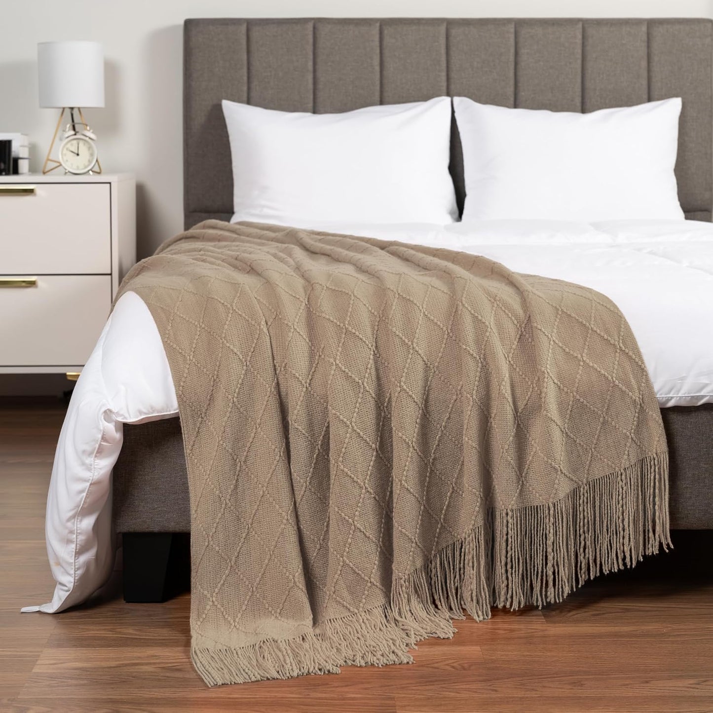 PAVILIA Tan Taupe Knit Throw Blanket for Couch Bed, Soft Knitted Farmhouse Sofa Throw for Living Room, Lightweight Decorative Fall Throw Blanket for Chair, Outdoor Textured Boho Blanket, 50x60