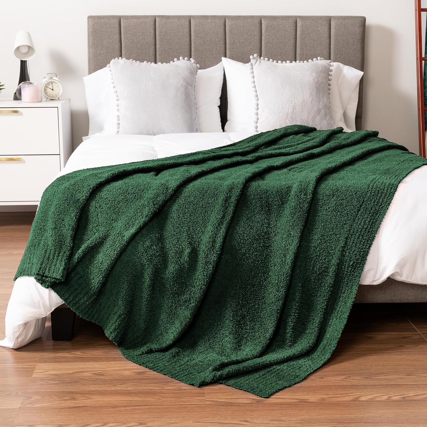 PAVILIA Super Soft Throw Blanket for Couch, Fluffy Cozy Lightweight Emerald Green Blanket, Fuzzy Warm Knit Blanket for Bed Sofa, Forest Green, 50x60