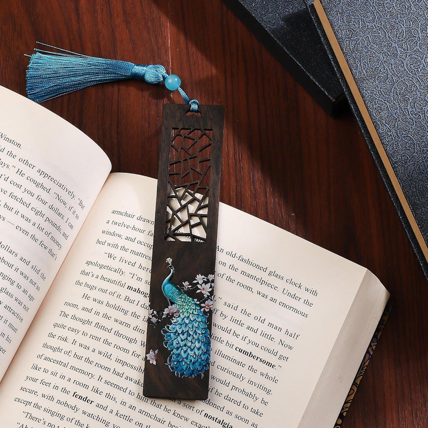 Handmade Wooden Bookmark, 2 Pieces Vintage Style Reading Book Markers with Pendant, Gift Box Set Ideal for Book Lover Librarian Readers Bookworm (Peacock)