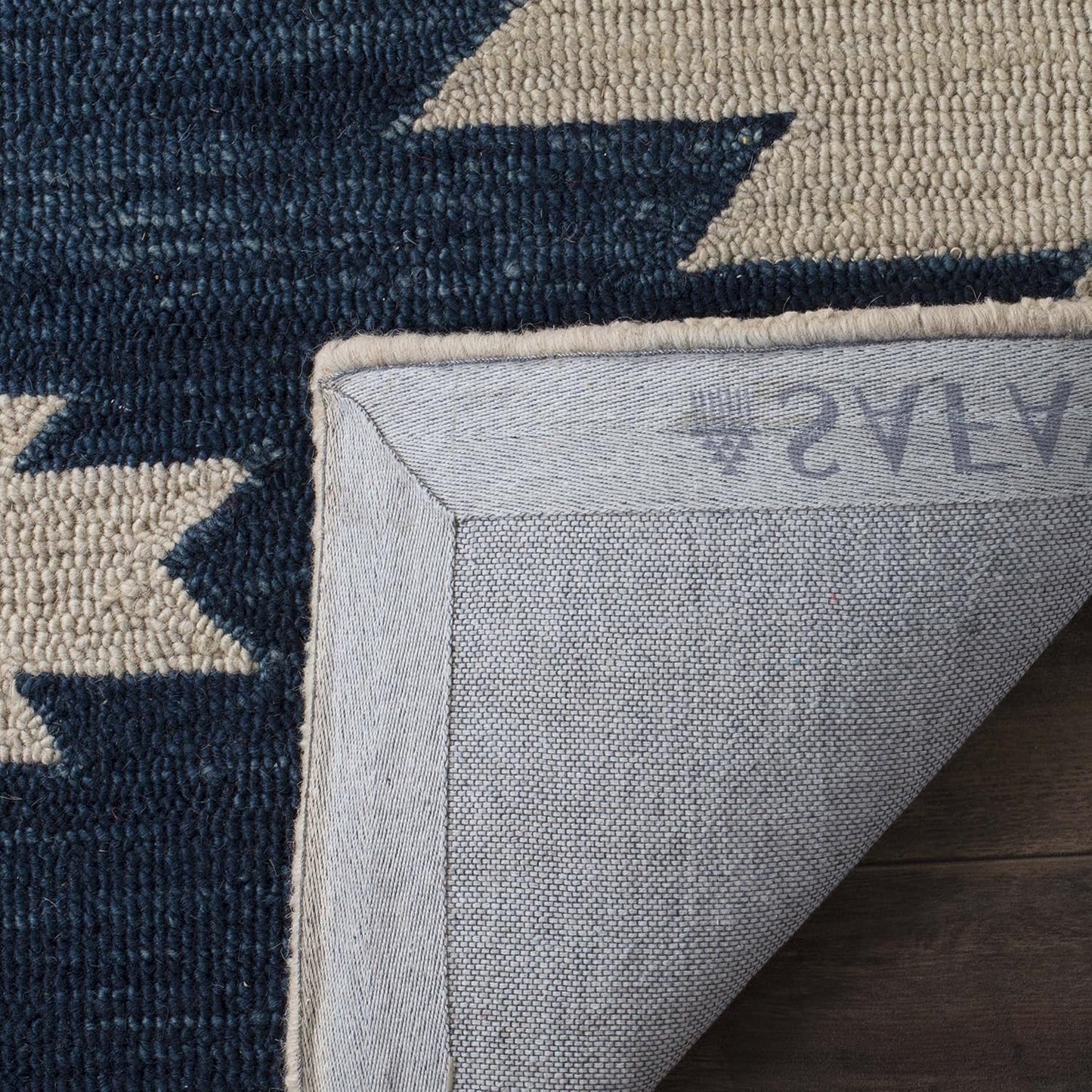 SAFAVIEH Aspen Collection Accent Rug - 3' x 5', Ivory & Multi, Handmade Moroccan Boho Tribal Wool, Ideal for High Traffic Areas in Entryway, Living Room, Bedroom (APN704A)