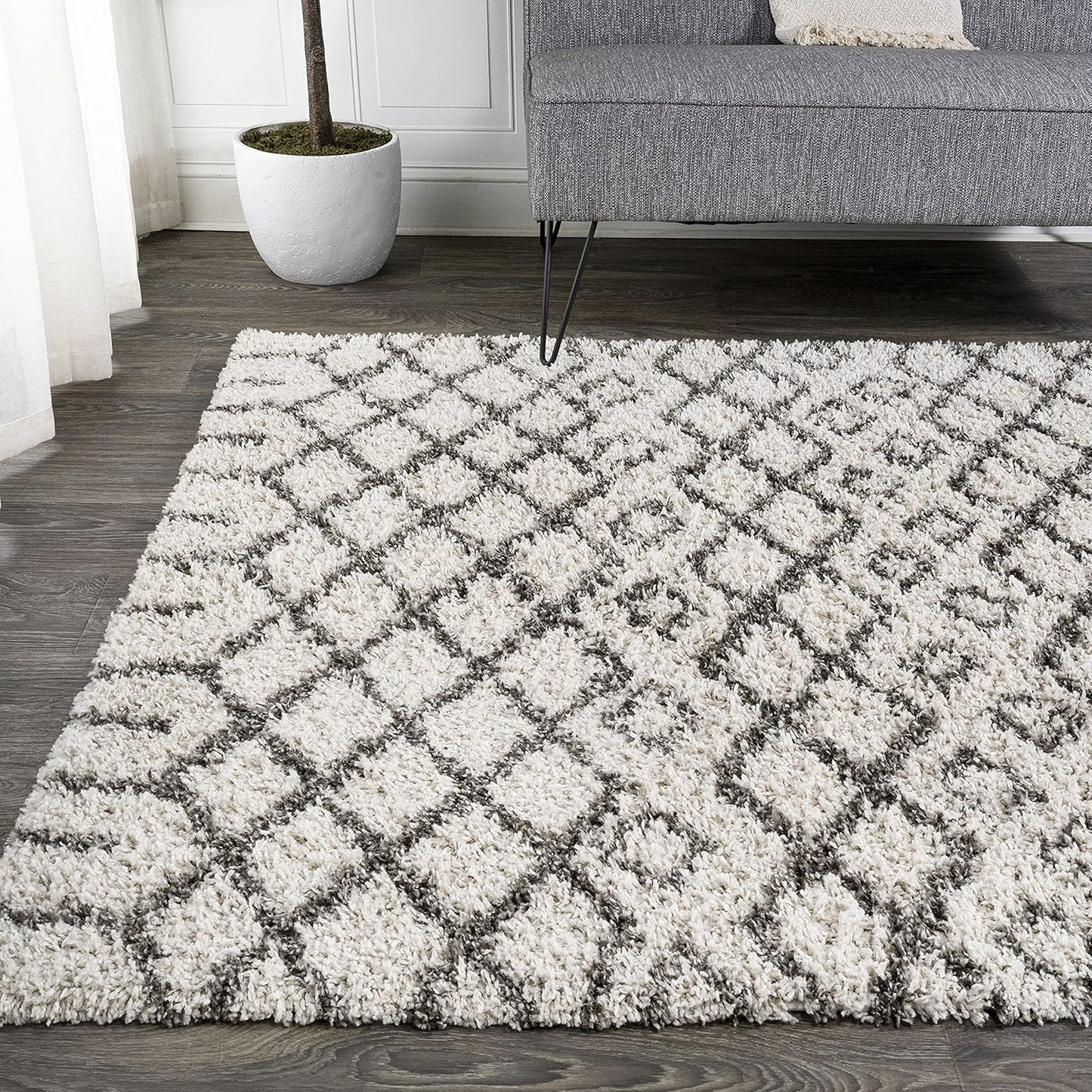 JONATHAN Y Diamond Shag Beige/Dark Gray Indoor Area Rug 4X6 ft, Algaida Moroccan for Living Room, Bedroom, Kitchen, Office, Easy-Cleaning, High Traffic, Pet-Friendly, Non-Shedding SHG104A-4